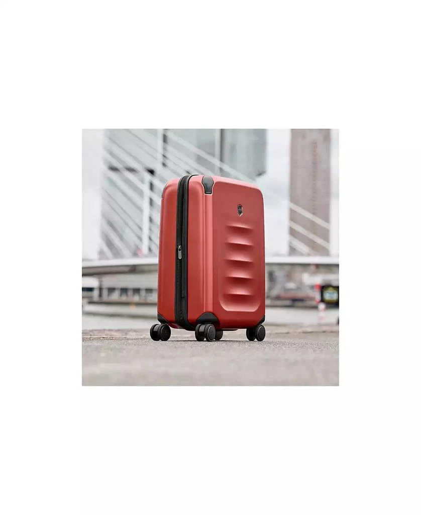 Victorinox Spectra 3.0 Frequent Flyer Plus 22.8" Carry-On Hardside Suitcase 2