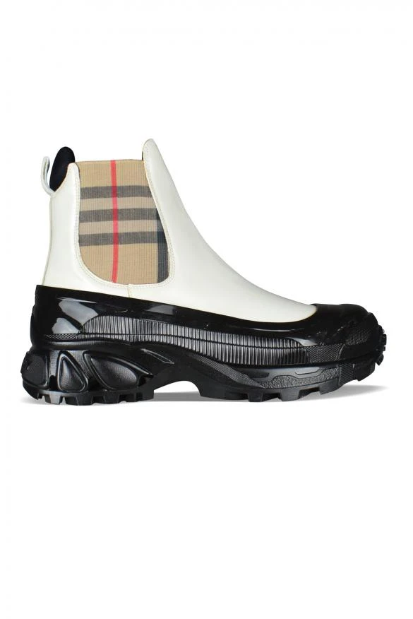 Burberry Chelsea Boots 1