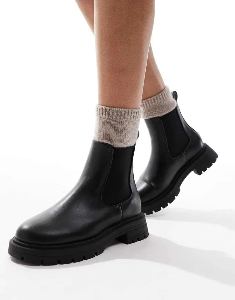 ASOS ASOS DESIGN Adjust chunky chelsea boots in black 1