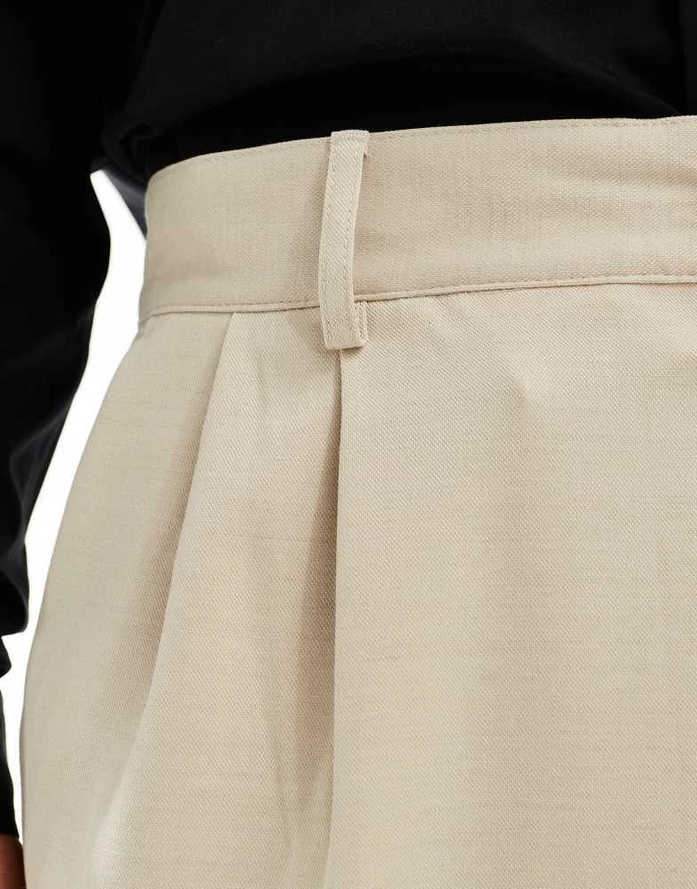 Bershka Bershka baggy tailored trouser in stone 3