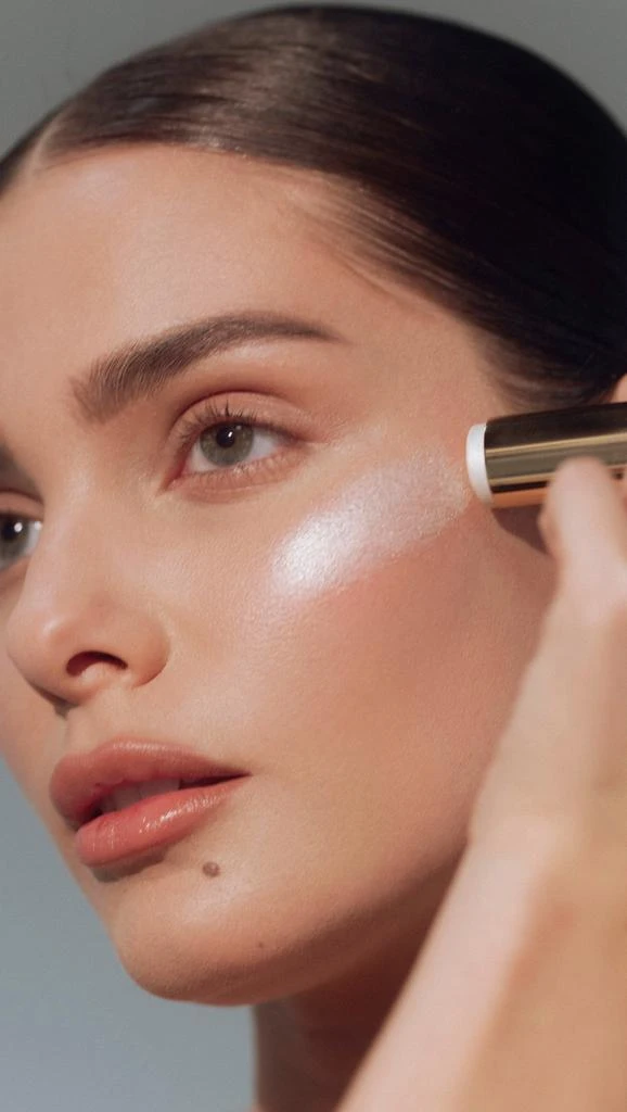 REN Clean Skincare RoGlow Skin Stick Highlighter 3