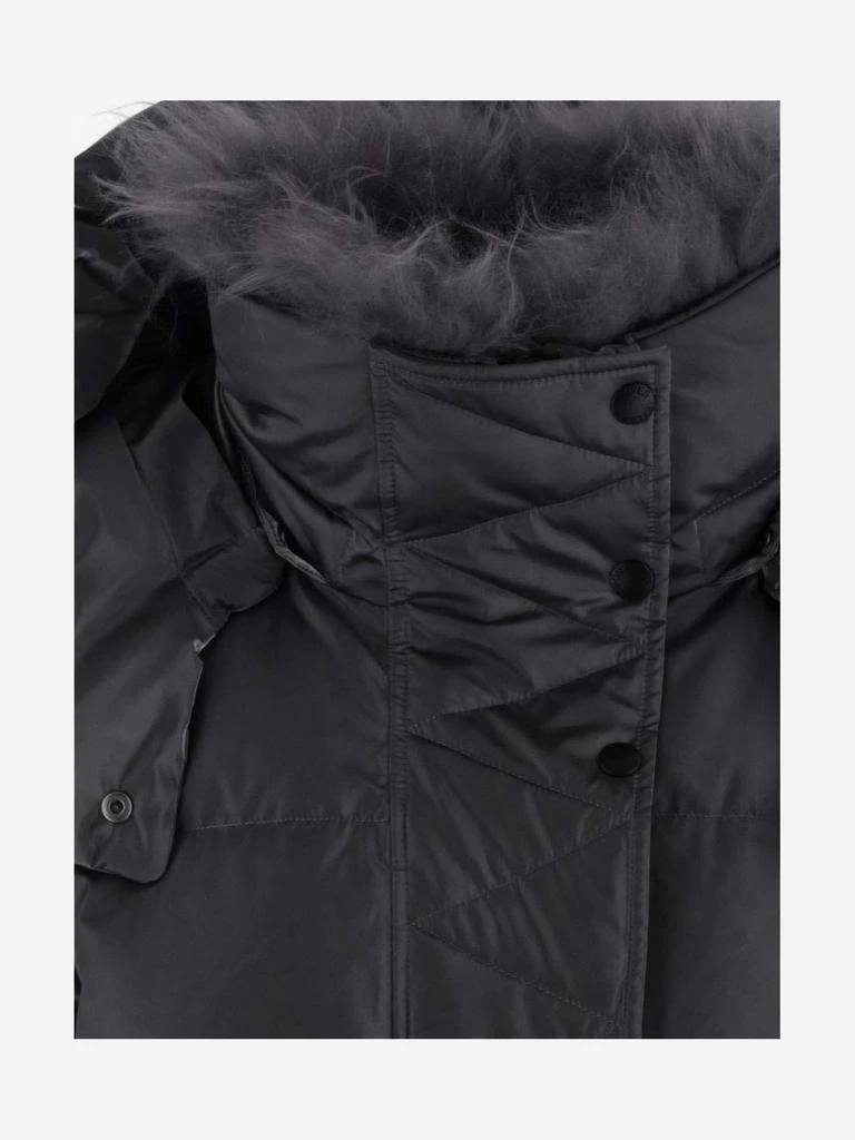 Yves Salomon Shiny Technical Fabric Down Jacket With Lambswool Collar Profile 3