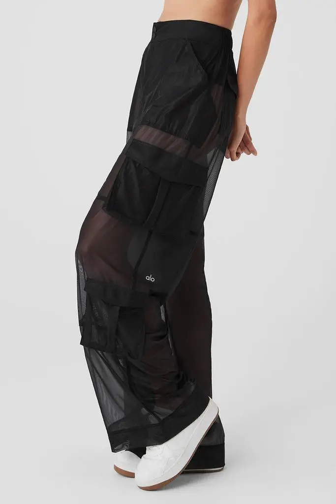 Alo Sheer Effusion Cargo Wide Leg Trouser - Black - Leggings - Free  Shipping - BeyondStyle