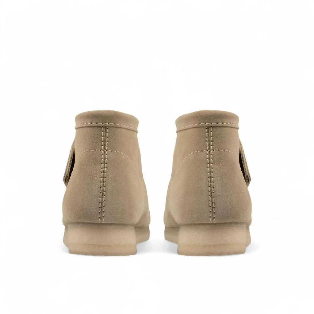 Clarks Men's Wallabee Chukka Boot In Maple Suede 5