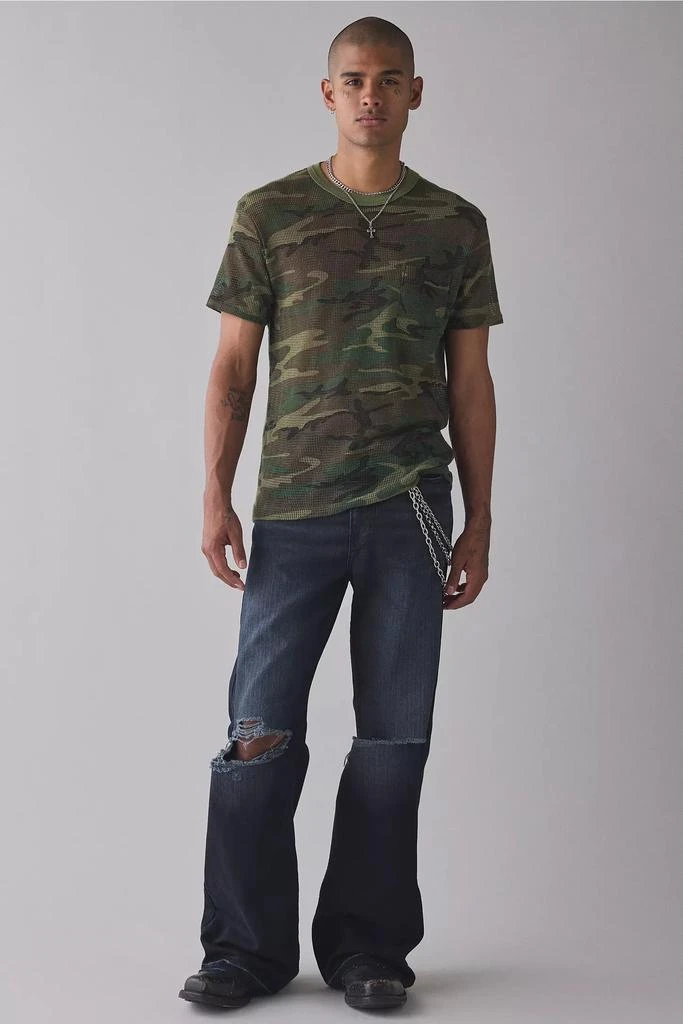 BDG BDG Slacker Destructed Relaxed Flare Jean 3
