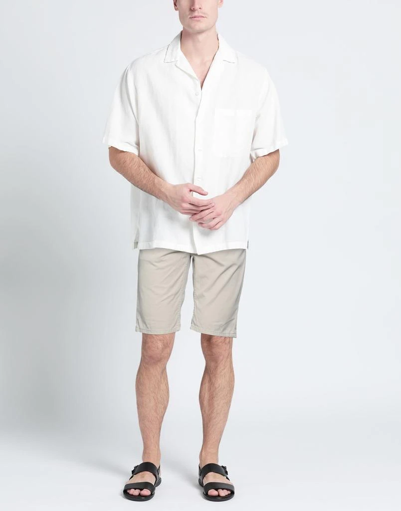 GARCIA Shorts & Bermuda 2