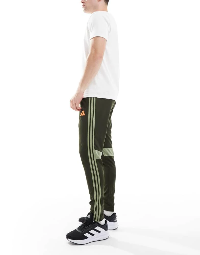 Adidas adidas Football Tiro 25 essentials training pants in night cargo / tent green / imp 3