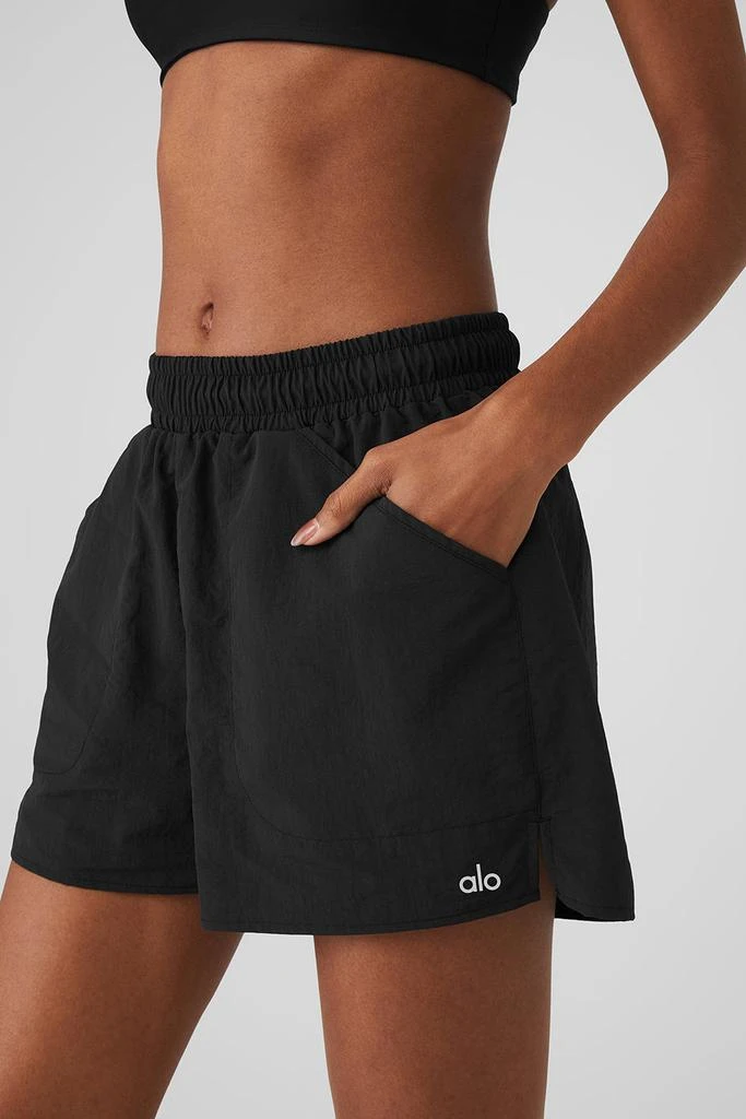 Alo Yoga Alumni Short - Black 4