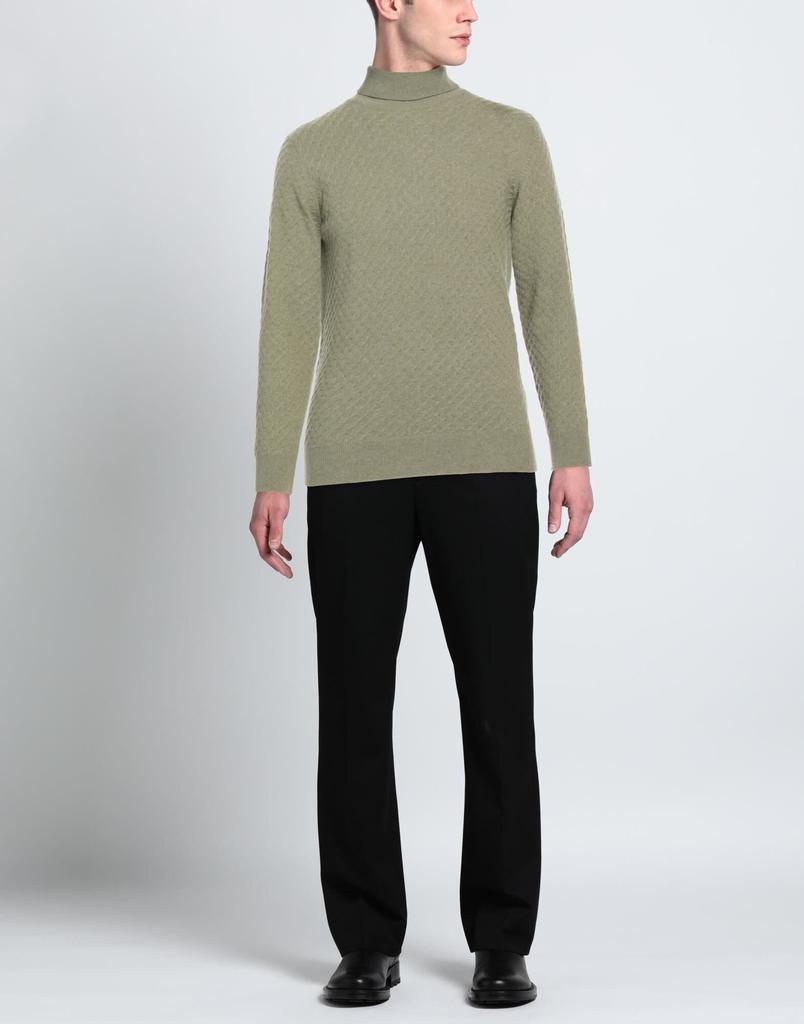 HERITAGE Turtleneck