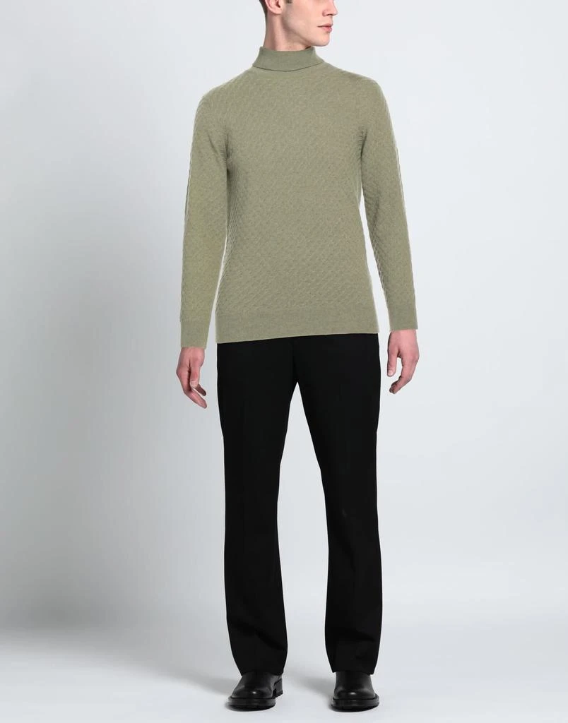 HERITAGE Turtleneck 2