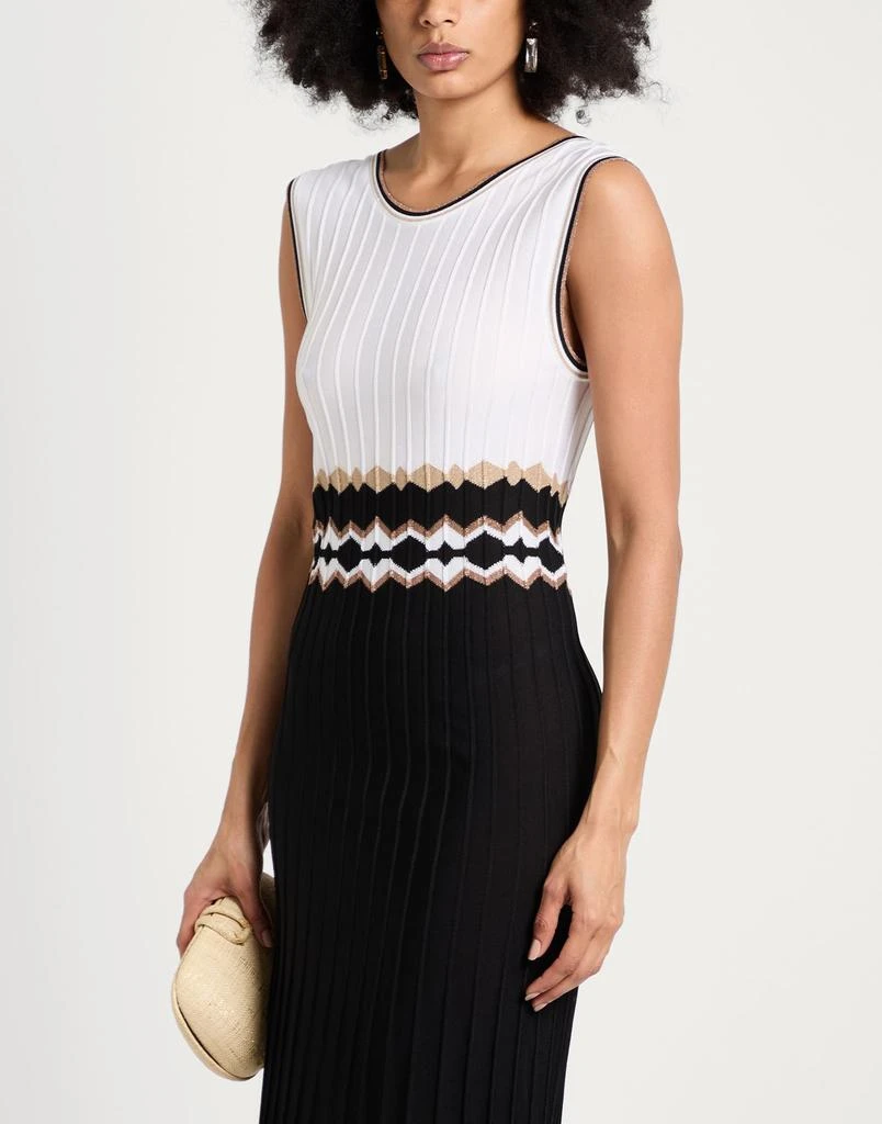 D.Exterior Long dress 4