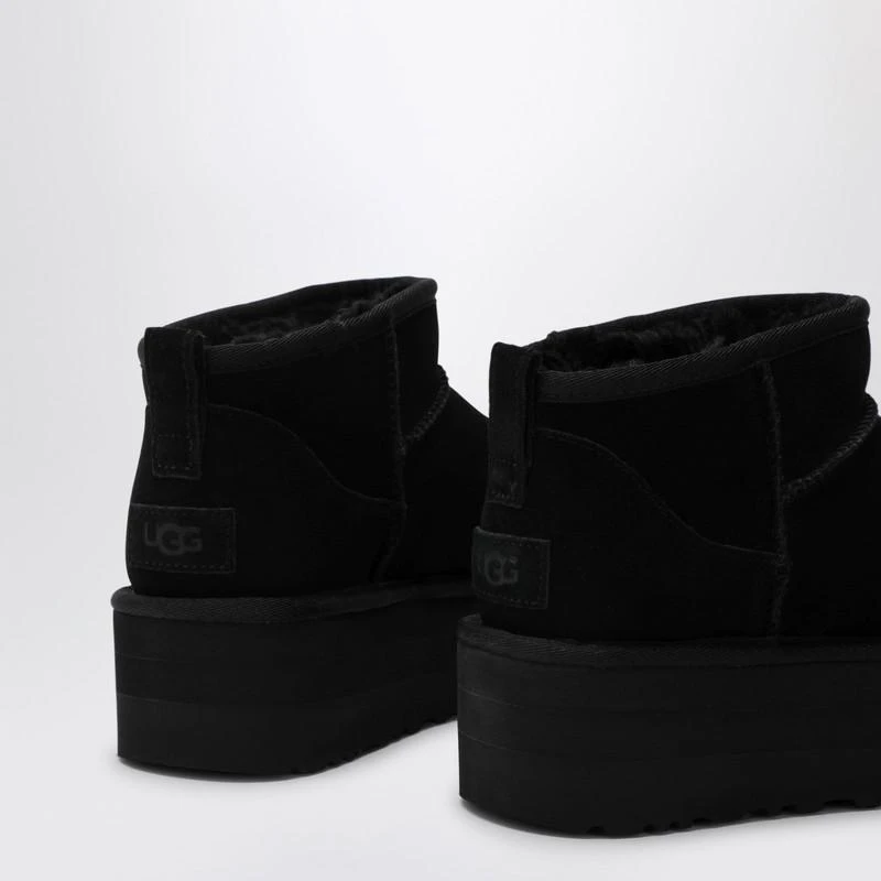 UGG Classic Ultra Mini black boot with platform 5