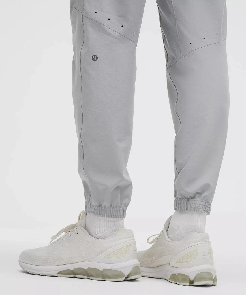 Lululemon License to Train Jogger *Regular 28