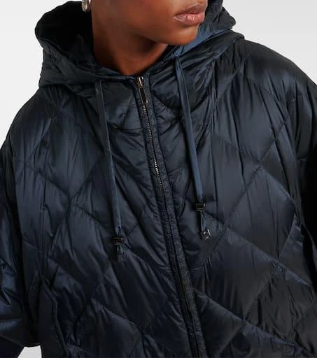 Max Mara The Cube Treman quilted down cape 4