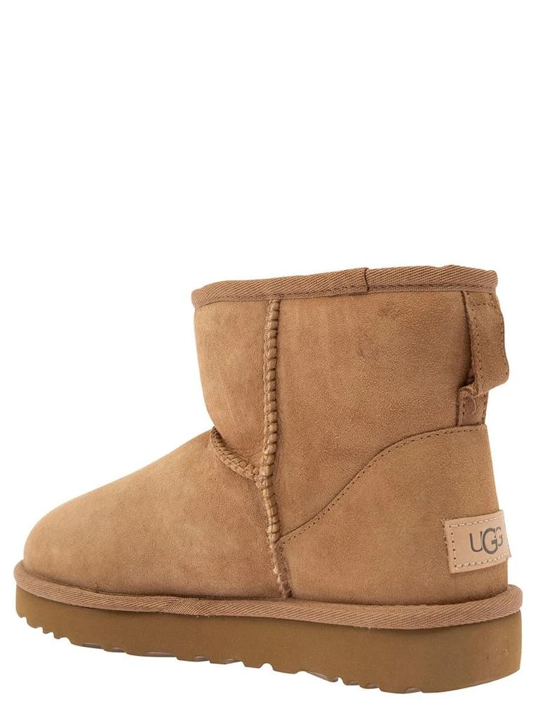 UGG 'Classic Mini' Beige Ankle Boots With Logo Patch On The Rear In Suede Woman 3