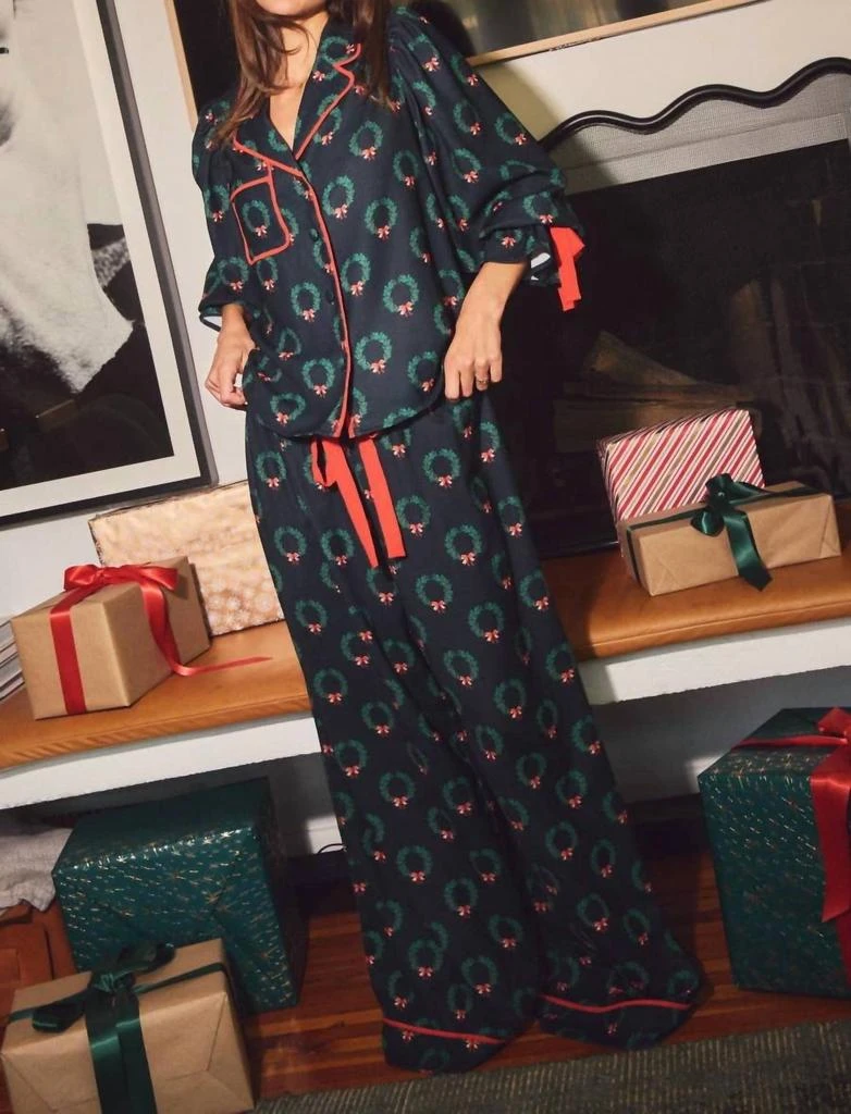 Oddi Oddi - Holiday Two-piece Pajama Set - Plus