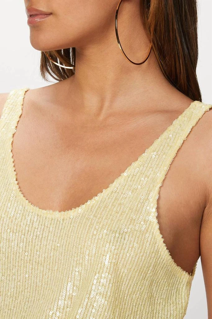 IN THE MOOD FOR LOVE ODETTE SOLID TOP 6