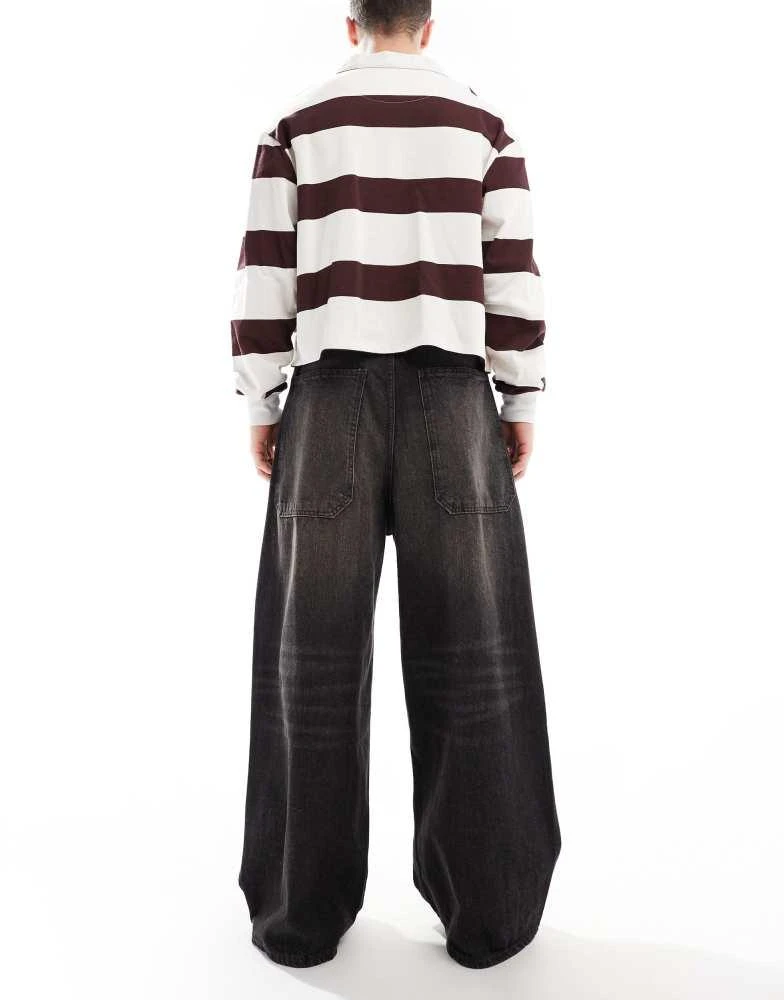 Pull&Bear Pull&Bear mega baggy jeans in black 2