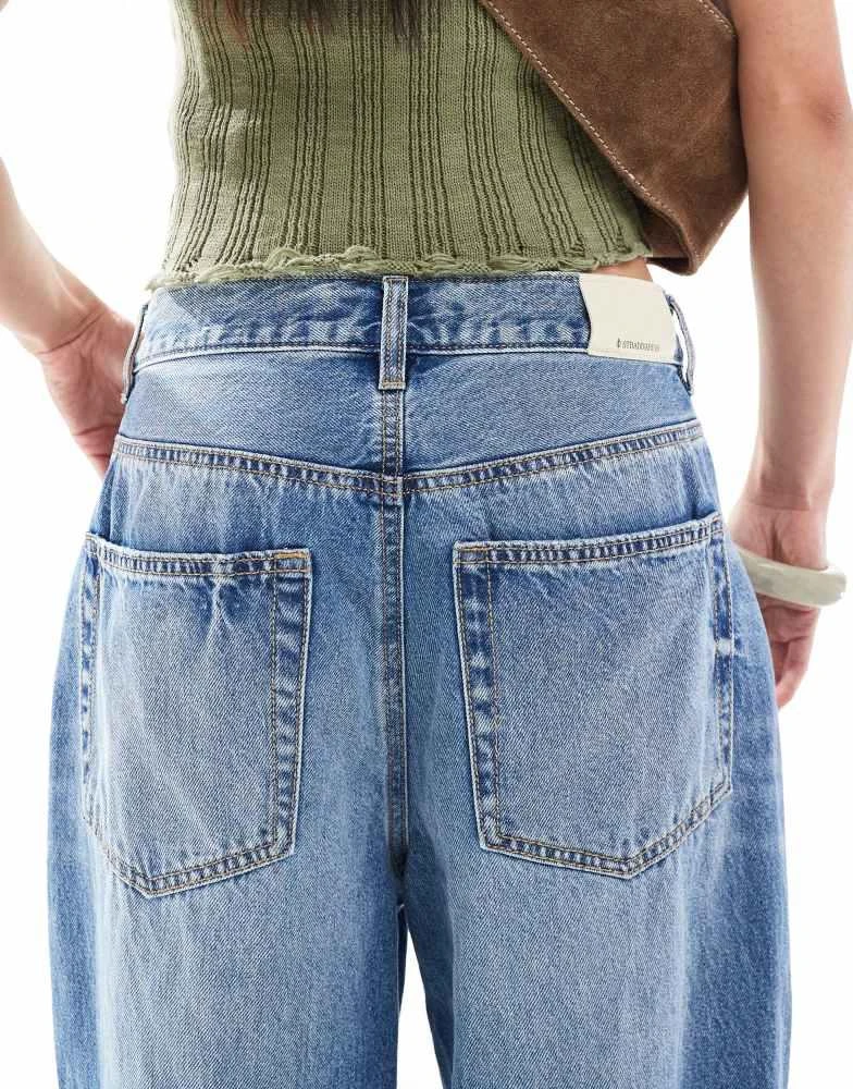 Stradivarius Stradivarius D88 low rise baggy jean in dark wash 4