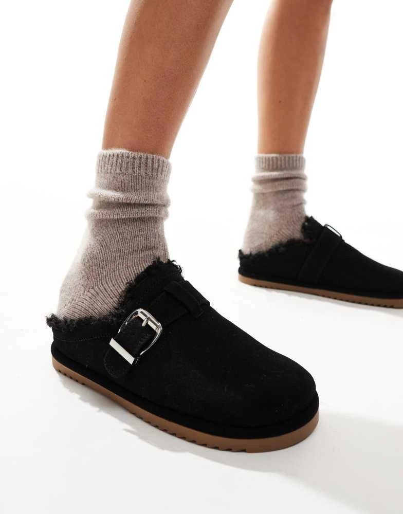 New Look New Look fur lined clog in black 2