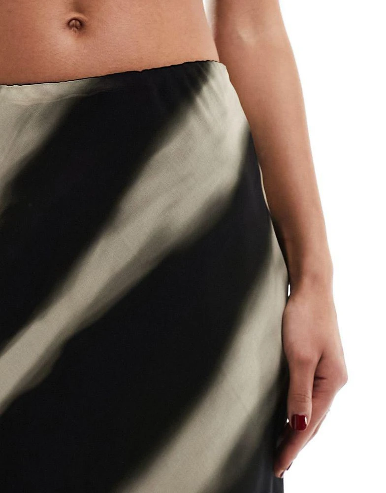 Mango Mango printed midi skirt in black 5