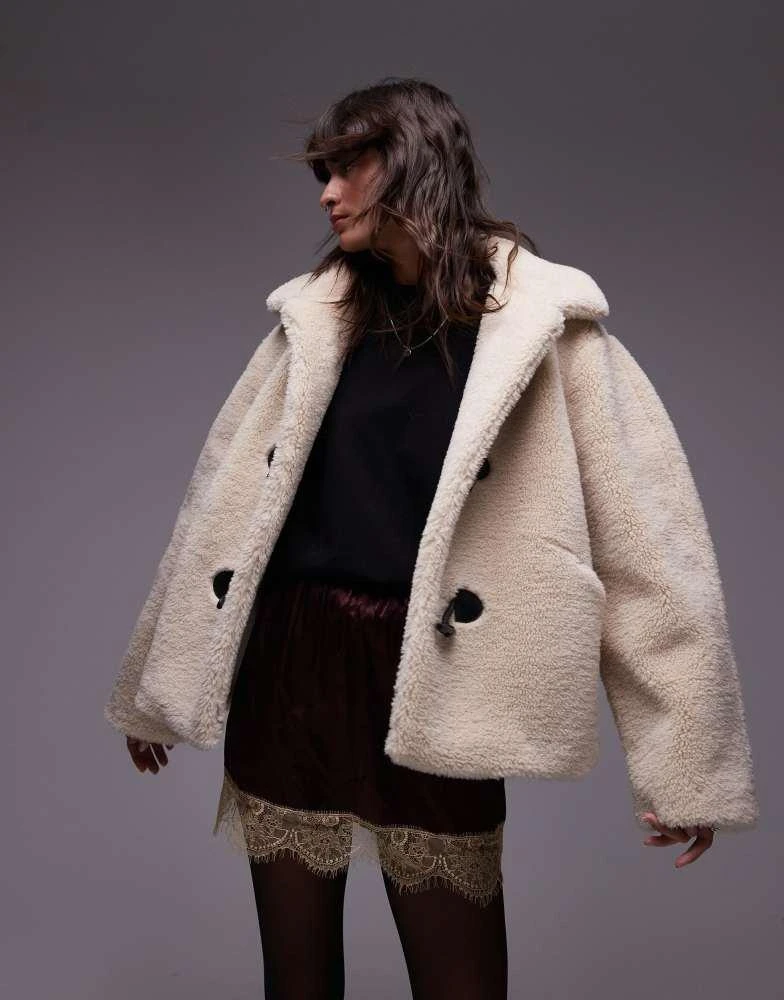Topshop Topshop toggle short borg coat in cream 2