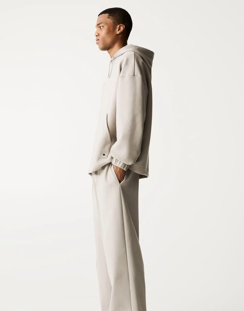 Pull&Bear Pull&Bear wide leg tailored trousers in ecru 3