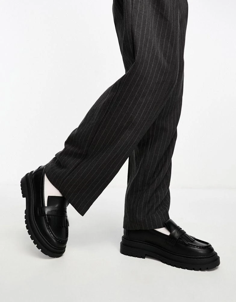 ASOS ASOS DESIGN Majesty chunky fringe loafer in black 4