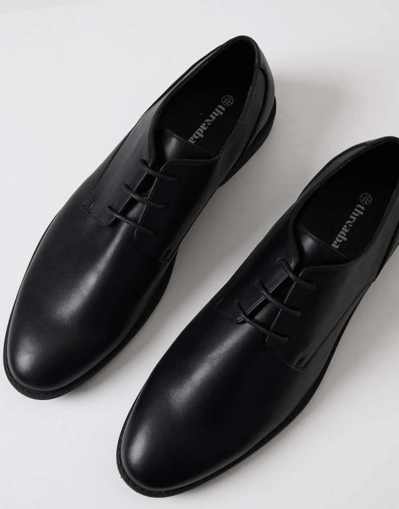 Threadbare Threadbare Lace up derby shoes in black 2