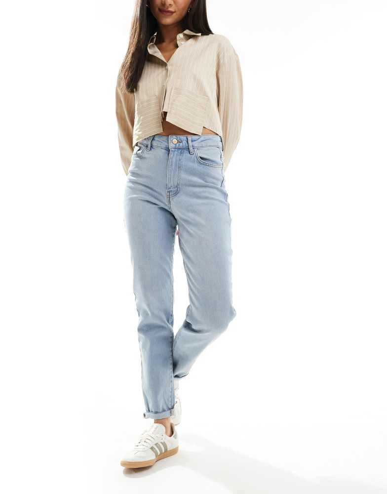 New Look New Look Merlot mom jeans in light blue 1
