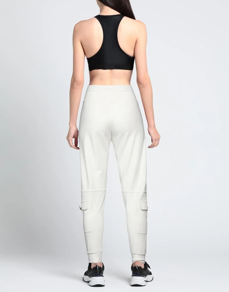 VDP COLLECTION Casual pants 3