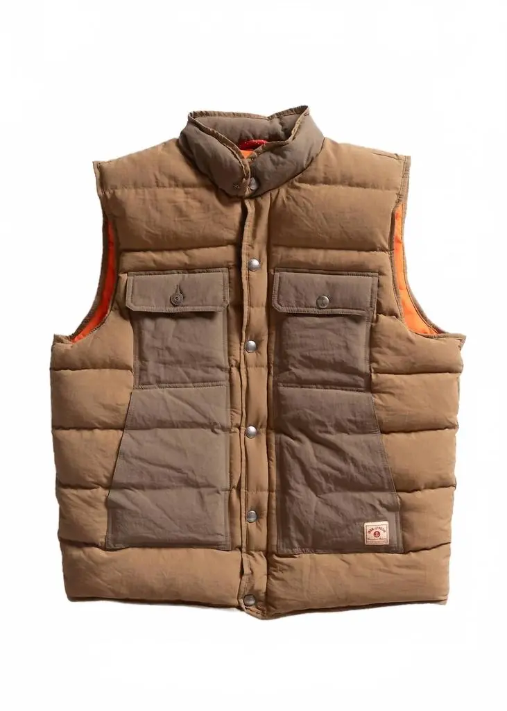 Iron & Resin Men's Maxwell Vest In Beige