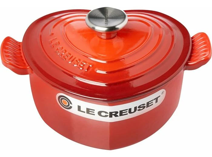 Le Creuset Cocotte coeur 16cm en fonte émaillée cerise 1