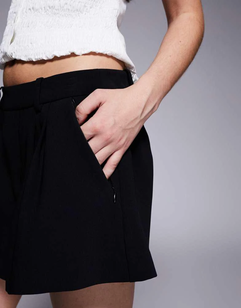 Good American Good American soft stretch ponte pull on capris co-ord in black 4