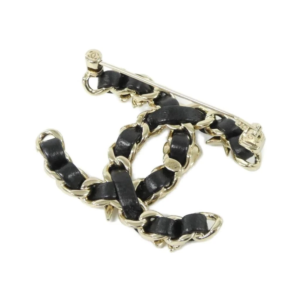 Chanel Leather Brooch (Pre-Owned) 2