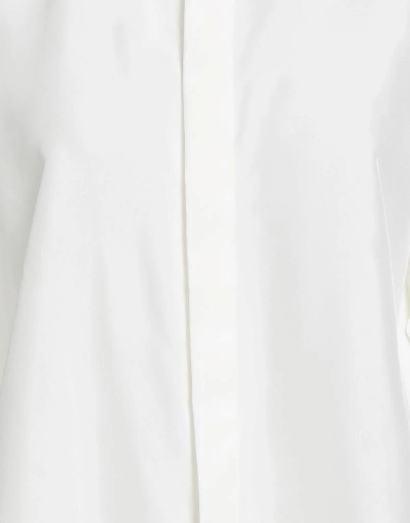 Burberry Silk shirts
blouses 4