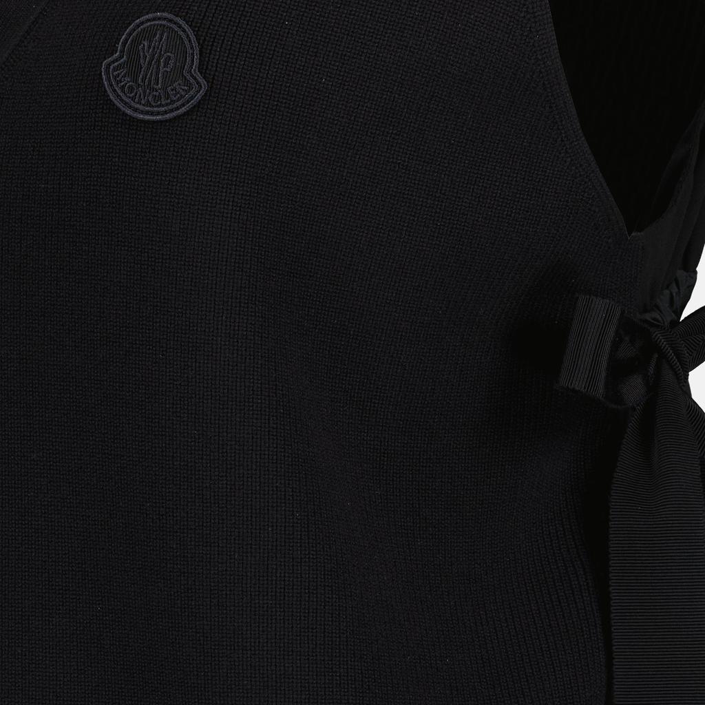 【送料&関税込】Moncler Logo Patch Drawstring Dress Moncler Logo Patch Drawstring Dress | italist