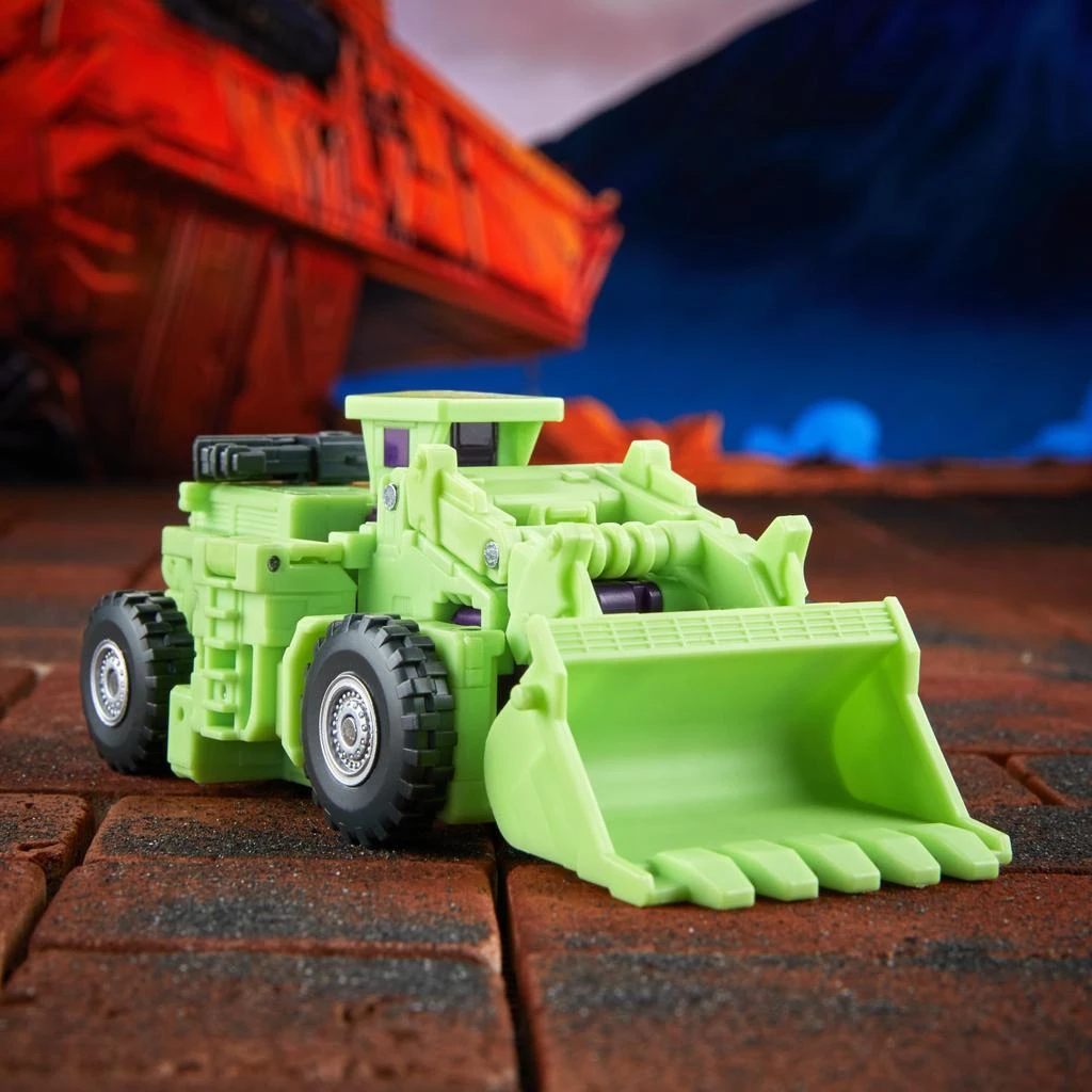 Transformers Transformers Toys Studio Series Voyager Class The Movie Constructicon Scrapper, 6.5-inch Converting Action Figure, Robot Toys, 8+ 6