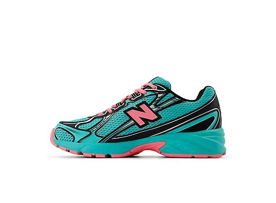New Balance 740 3