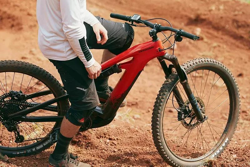 Cannondale Cannondale Men's 29” Moterra Neo 5 Electric Mountain Bike 10