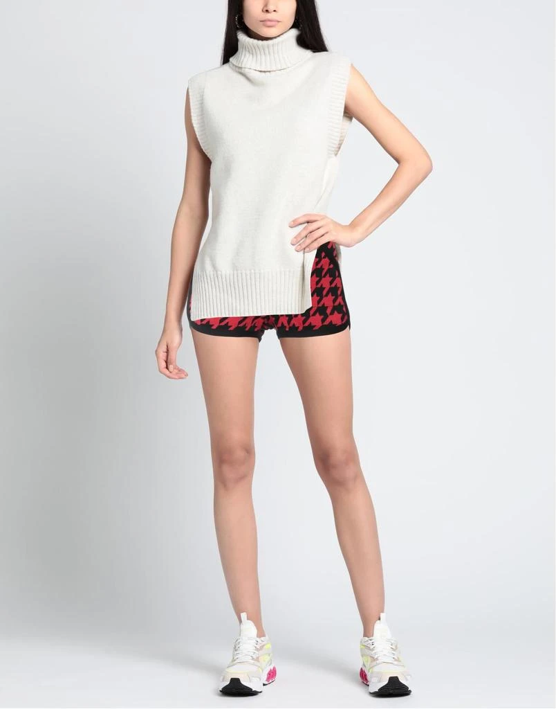 Balmain Shorts 
Bermuda 2