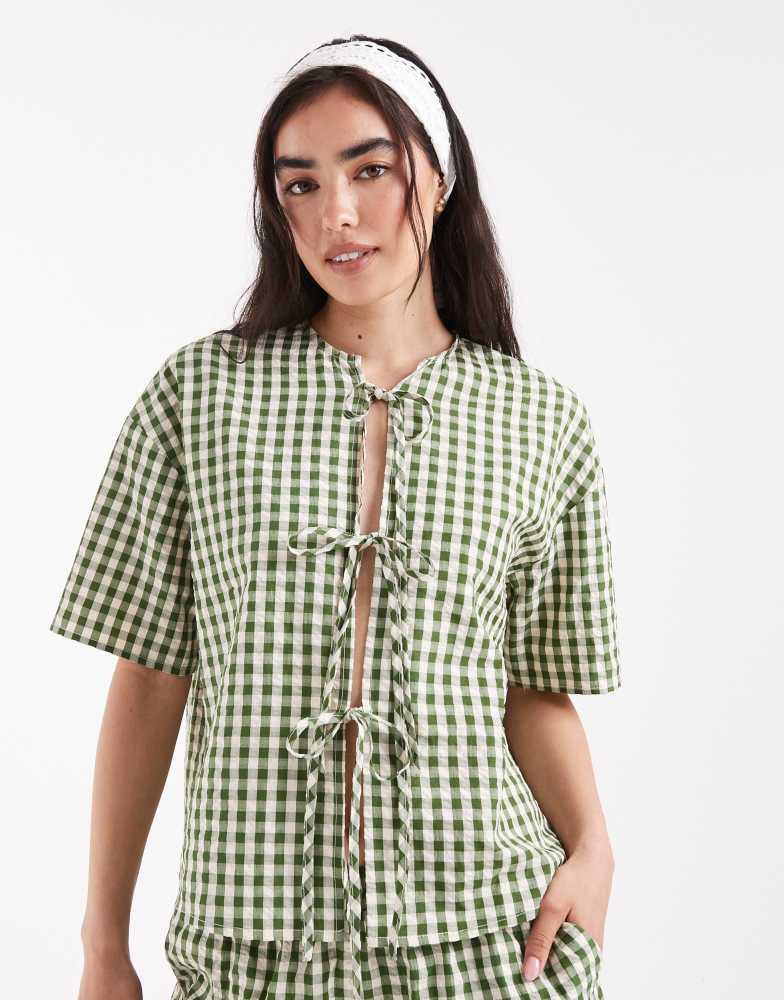 Daisy Street Daisy Street gingham tie front top in green check co-ord