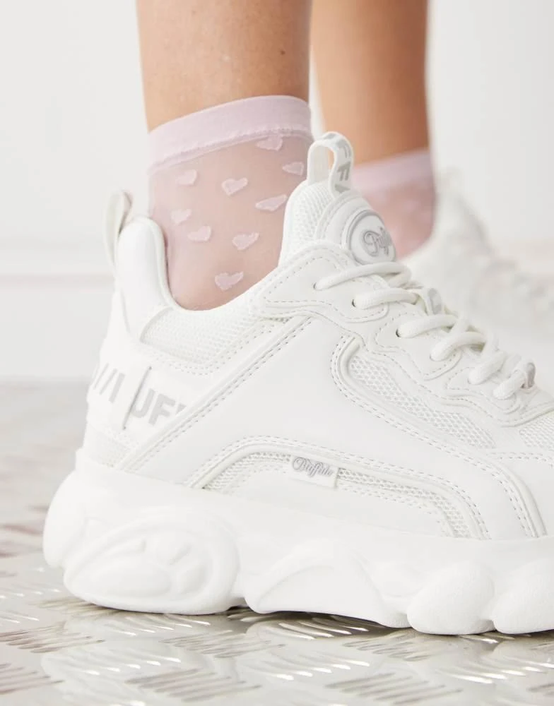 Buffalo Buffalo trainer in triple white 4