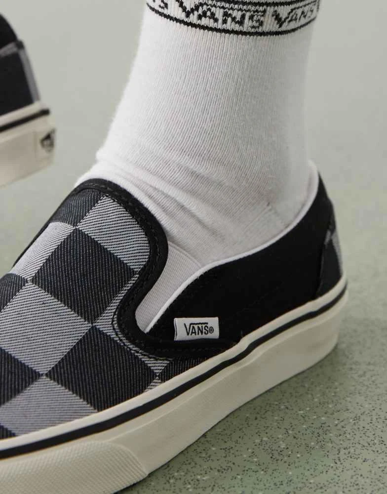 Vans Vans Classic Slip-ON monochrome checkerboard trainers in black 5