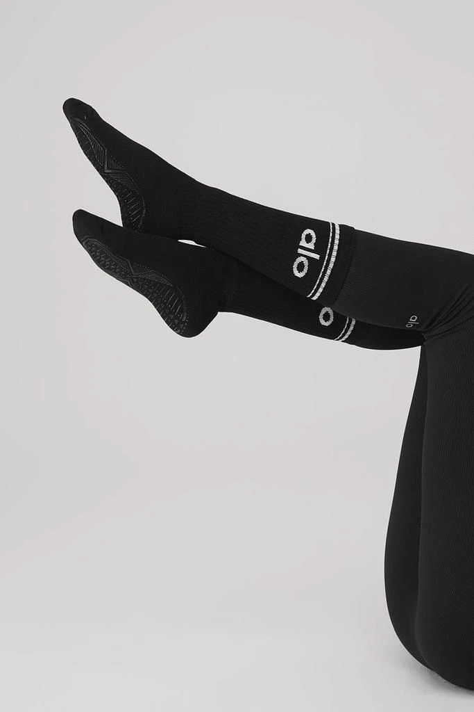 Alo Women's Throwback Barre Sock - Black/White 4