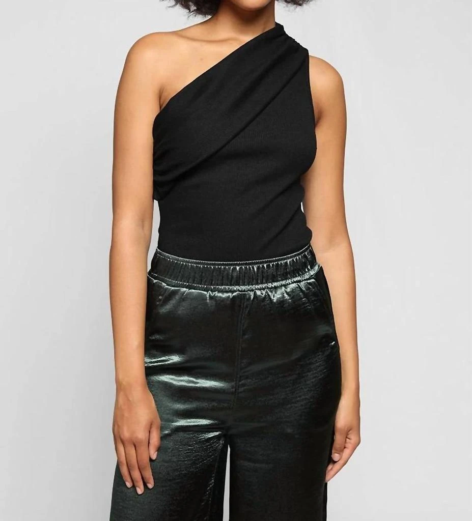 The Range One Shoulder Tank In Jet Black 2