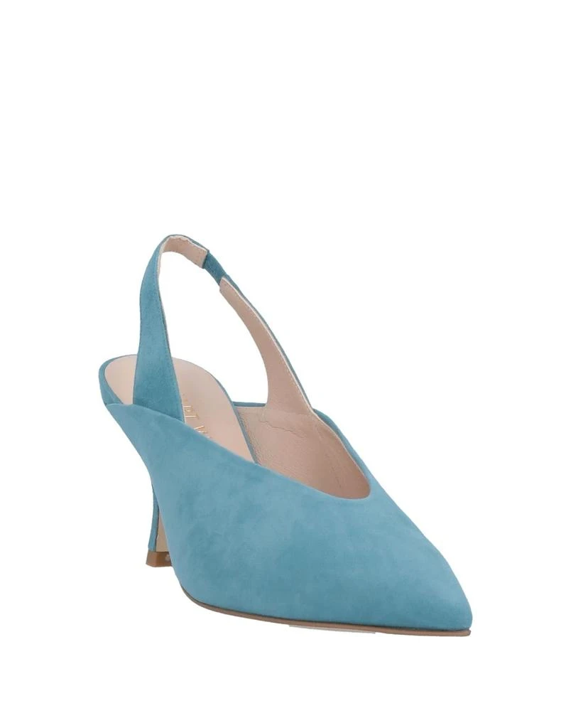 Stuart Weitzman Pump 2