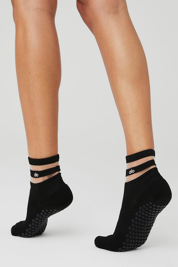 Alo Women's Pulse Grip Sock - Black - Accessories - Free