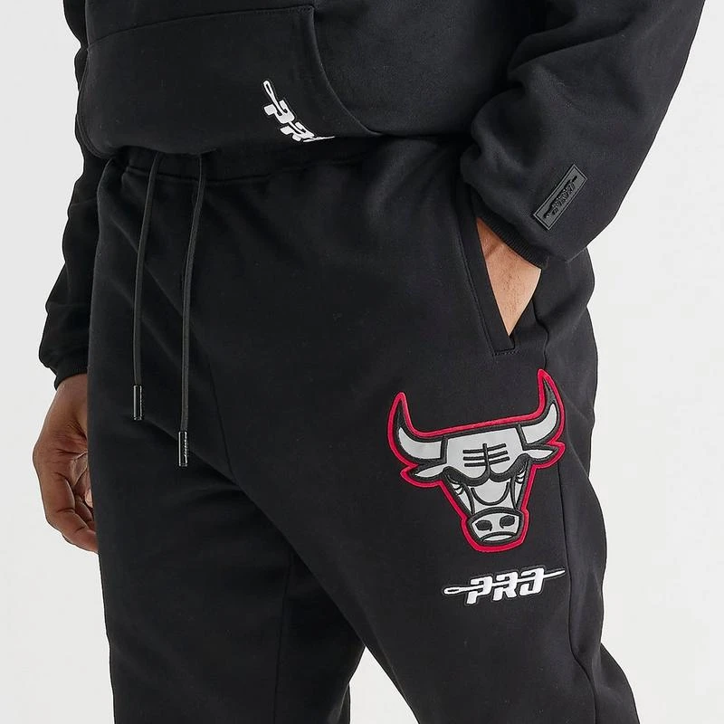 Pro Standard Men's Pro Standard Chicago Bulls NBA Reflective Logo Fleece Jogger Pants 4
