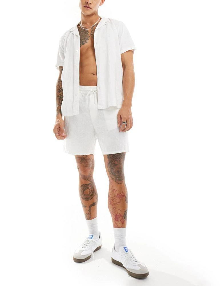 Weekday Weekday Olsen regular fit linen blend shorts in off-white 1